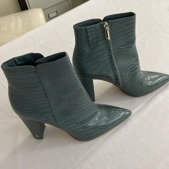Beautiful Sam Edelman ankle boots - Picture 2 of 5
